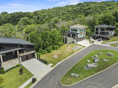 5808 Woodland Hills Dr