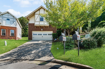 113 Lake Point Ct