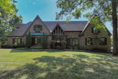 1229 Mount Vernon Ln