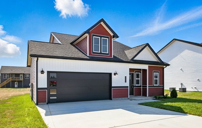 516 Ayden Ln