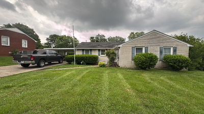 104 Lady Marion Dr