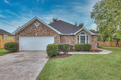 1710 Chris Dr