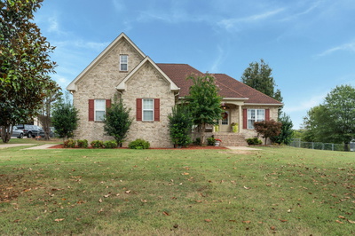 912 Dobbins Pike