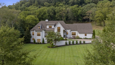 106 Treemont Ln