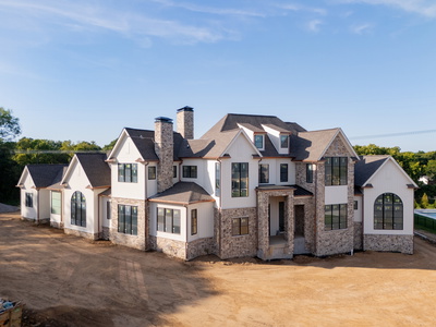 8102 Turning Point Dr