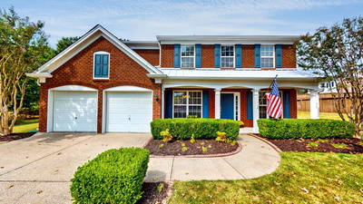 2202 Dinah Ct