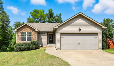 1823 Camelot Dr