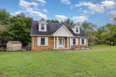 1015 Foxmoor Dr