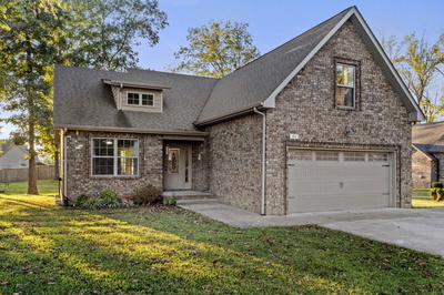 140 Irish Oaks Dr
