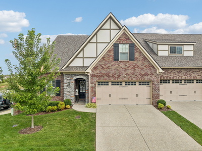 3204 Chaucer Ln
