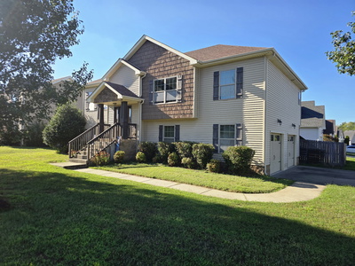 3616 Fox Den Ln