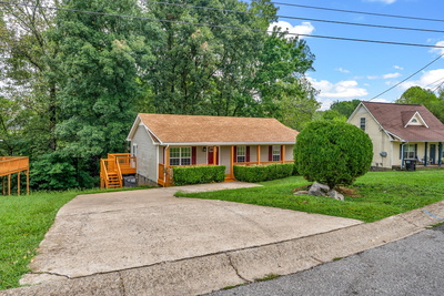 937 Applegrove Cir