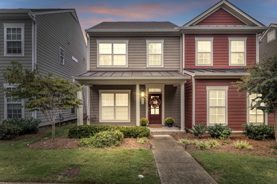 2010 Oak Trail Dr