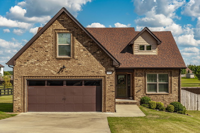 135 Irish Oaks Dr