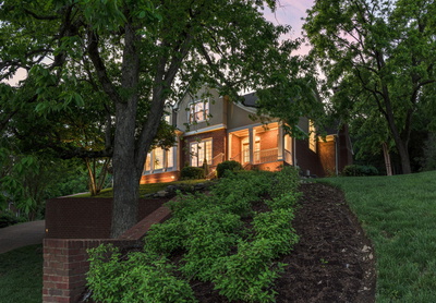 801 Vivians Way