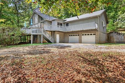 3300 Smith Pl