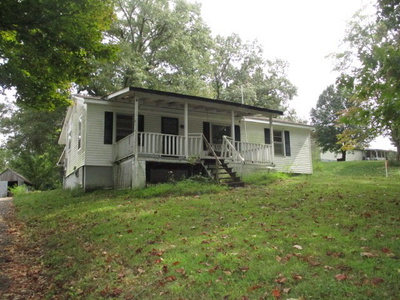 138 Hood Rd