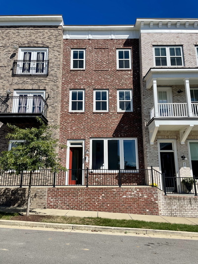 234 Muir Ave