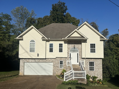 3220 W Yorkshire Ct