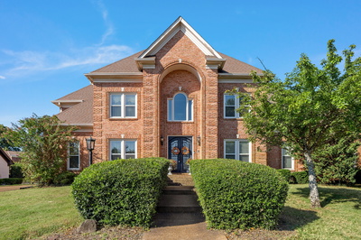 133 N Country Club Dr