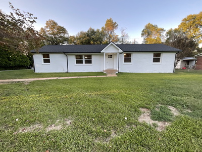 38 Hillsboro Rd