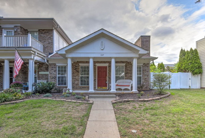 427 Verandah Ln