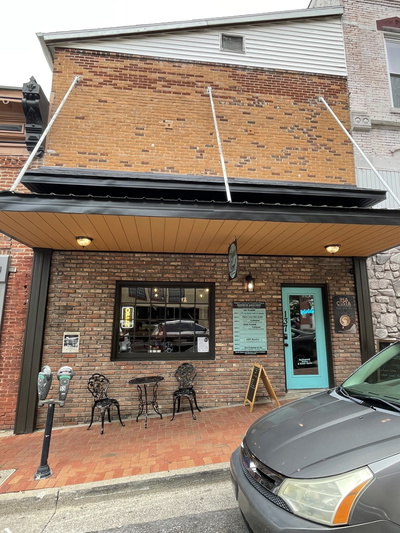 137 Franklin St