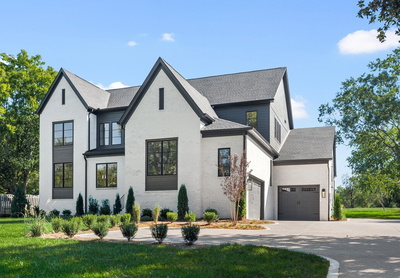712 Wilson Pike