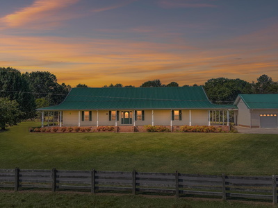 1597 Beaverdale Road, NE