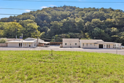 1333 Louisville Hwy