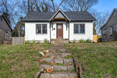 927 W Eastland Ave