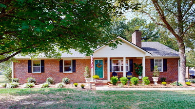 3903 Country Park Ln