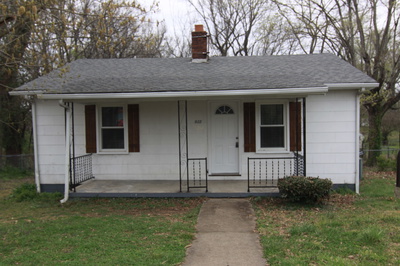 922 Wall St