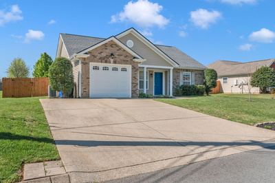111 Blossom Ct