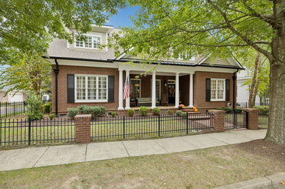 1431 Primrose Ln