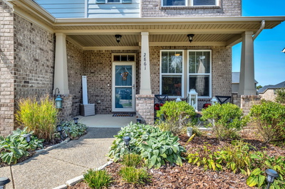 2861 Meadow Glen Circle