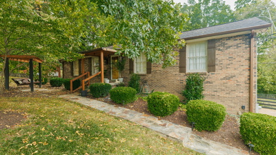 200 Sequoyah Trl