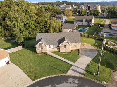 1845 Rapids Ct