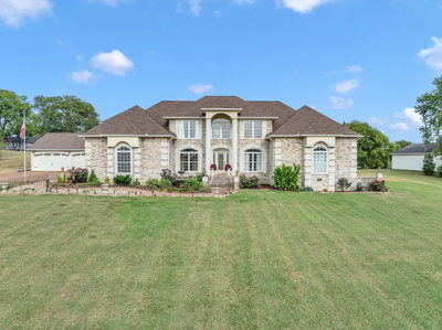 1011 Robertson Rd