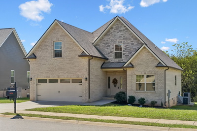 216 Bluebriar Trce