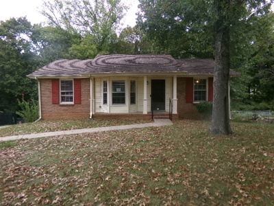 718 Acorn Dr