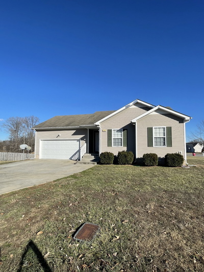399 Paris Dr