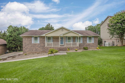 Exterior view of 4400 Foothills Drive in Knoxville, TN