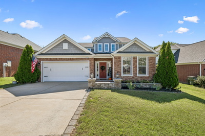 1733 Hartford Ln