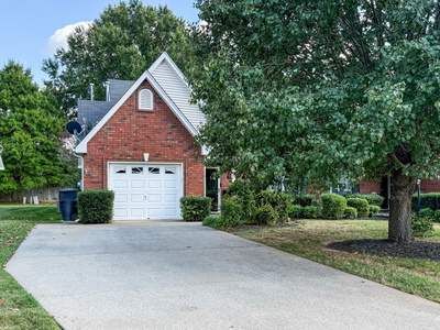647 Stonetrace Dr