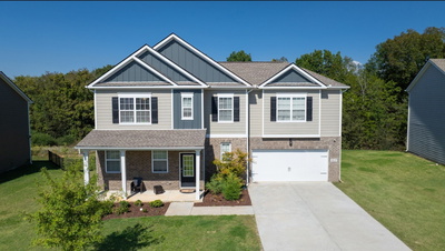 1017 Altavista Ln