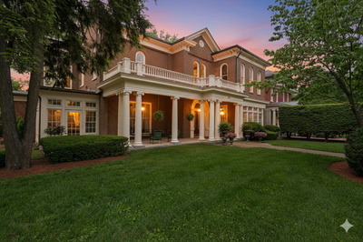 908 W Main St
