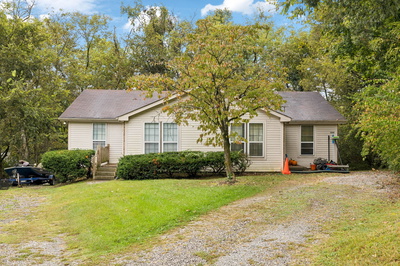 3245 Niagara Dr