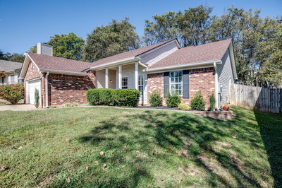1608 Aaronwood Dr