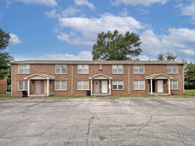 812 Golfview Place #F